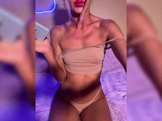 Daria_Desire webcam