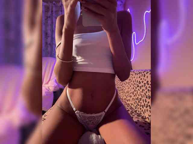 Daria_Desire webcam