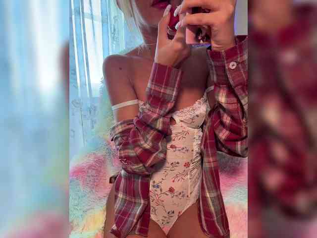 Daria_Desire webcam
