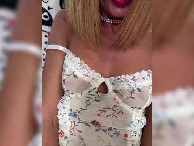 Daria_Desire webcam
