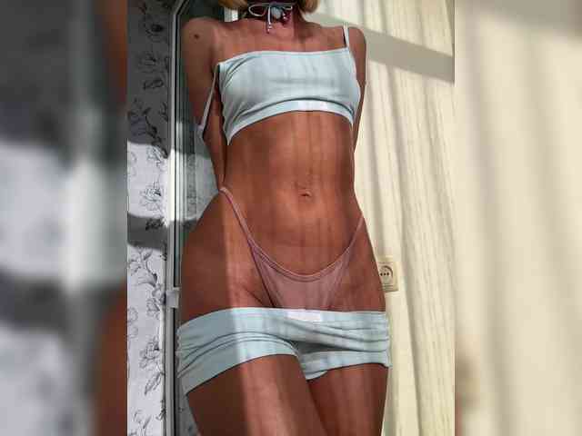 Daria_Desire webcam