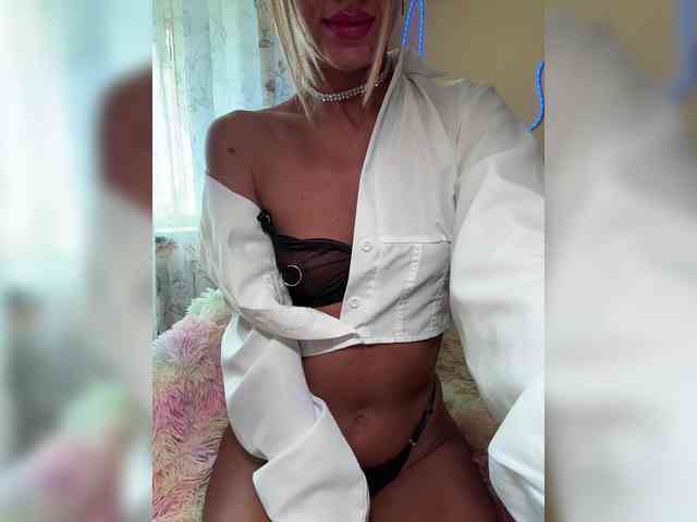 Daria_Desire webcam