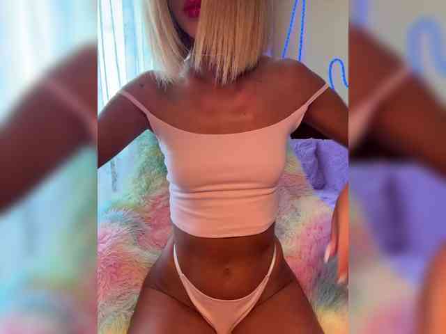 Daria_Desire webcam