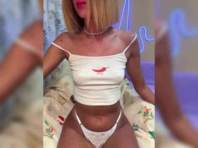 Daria_Desire webcam