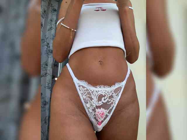 Daria_desire's cam show statistics and live stream
