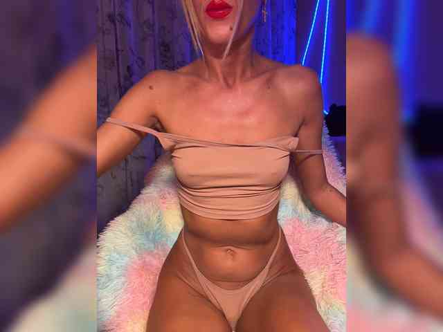 Daria_Desire webcam