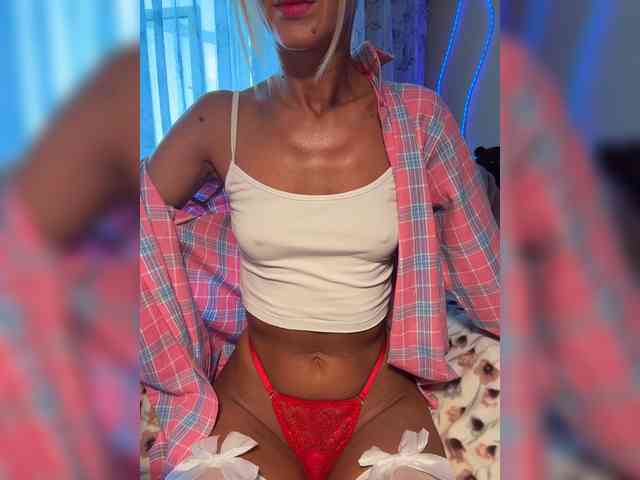 Daria_Desire webcam