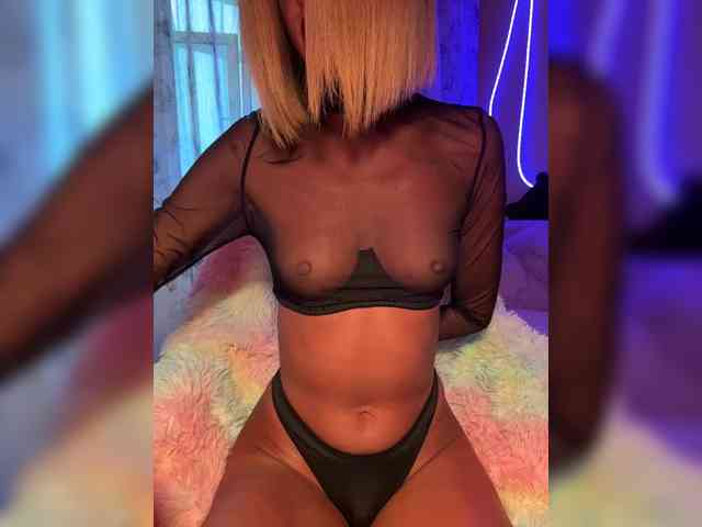 Daria_Desire webcam