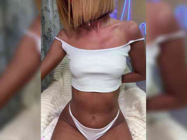 Daria_Desire webcam