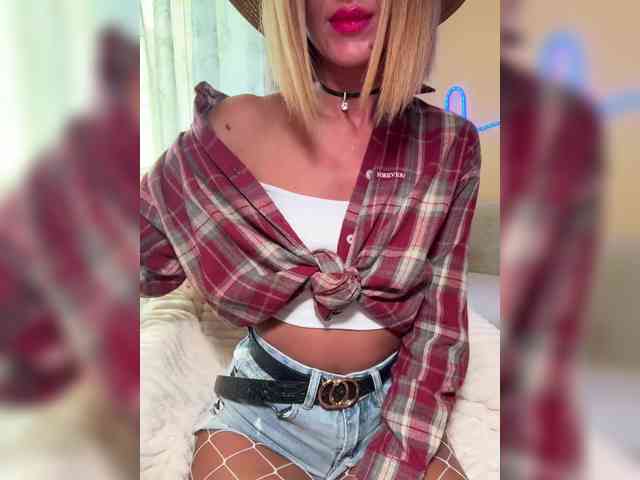 Daria_Desire webcam