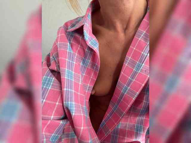 Daria_Desire webcam