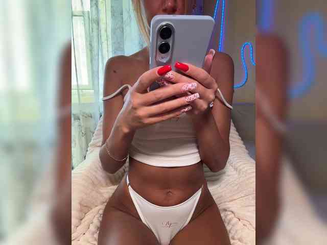 Daria_Desire webcam