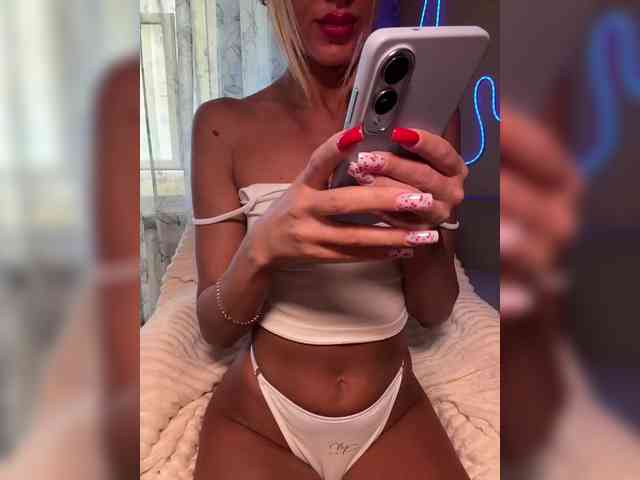 Daria_Desire webcam