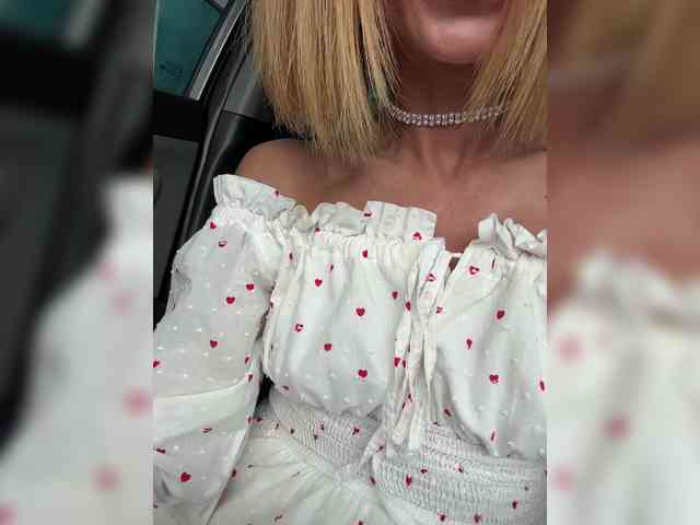 Daria_Desire webcam