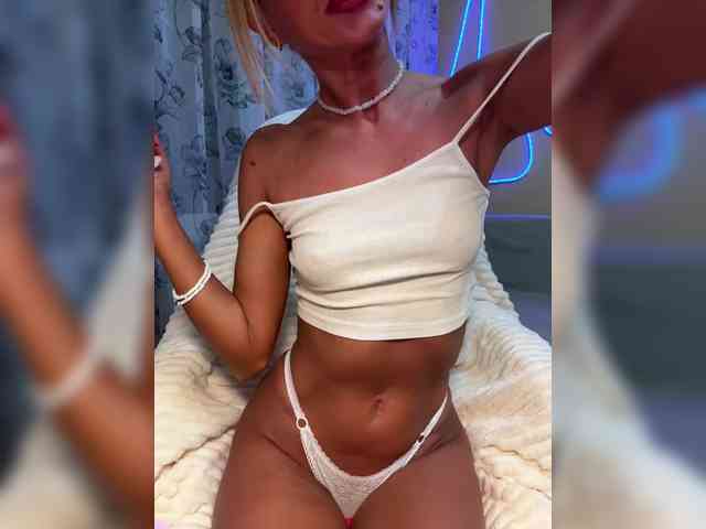 Daria_Desire webcam
