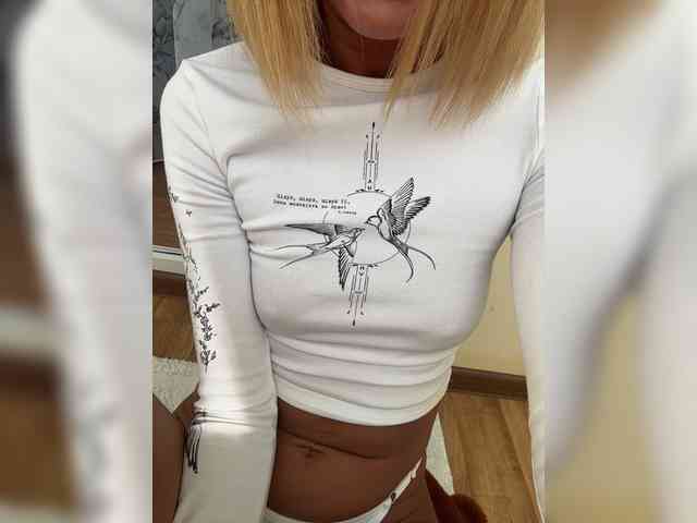 Daria_Desire webcam