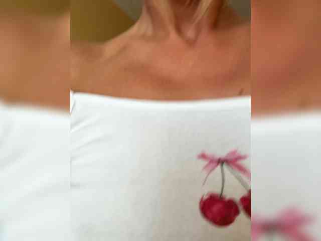 Daria_Desire webcam