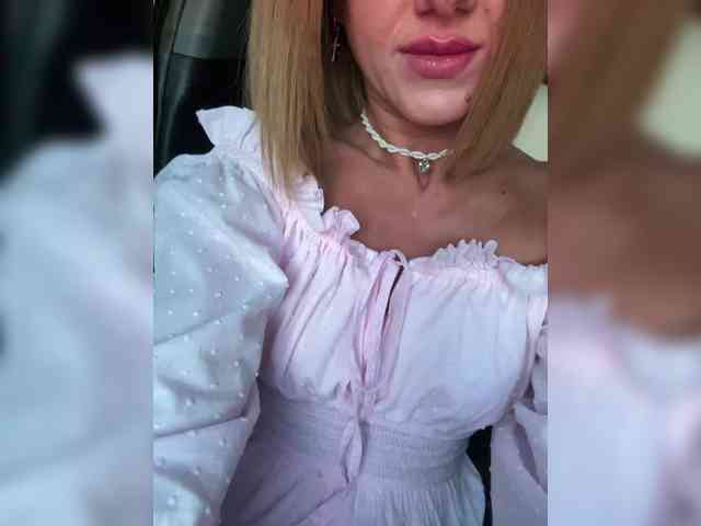 Daria_Desire webcam
