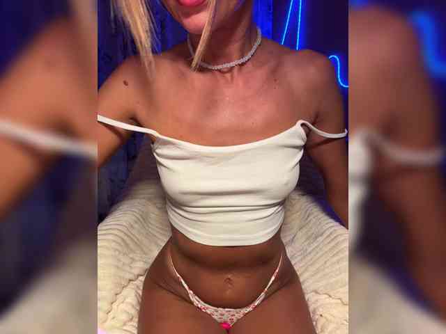 Daria_Desire webcam