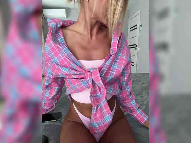Daria_Desire webcam