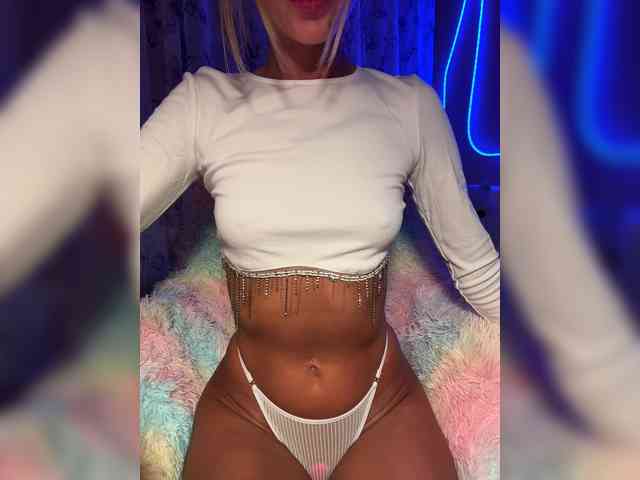 Daria_Desire webcam