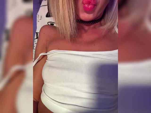 Daria_Desire webcam