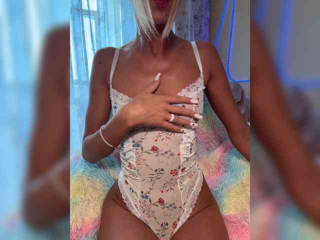Daria_Desire webcam