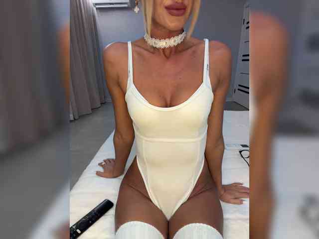Daria_Desire webcam
