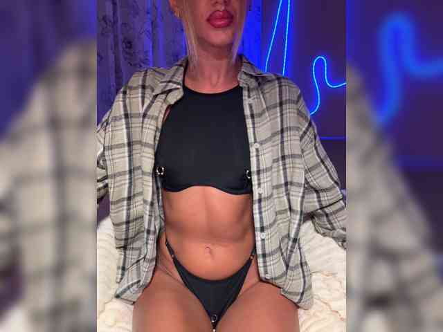 Daria_Desire webcam