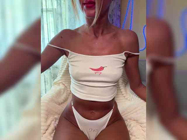 Daria_Desire webcam