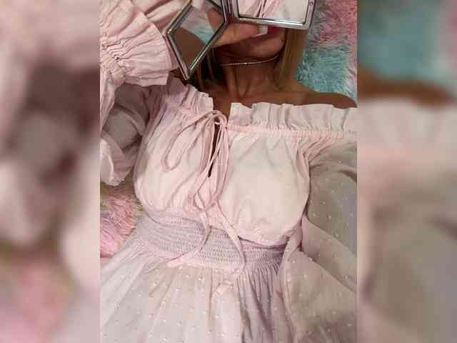 Daria_Desire webcam