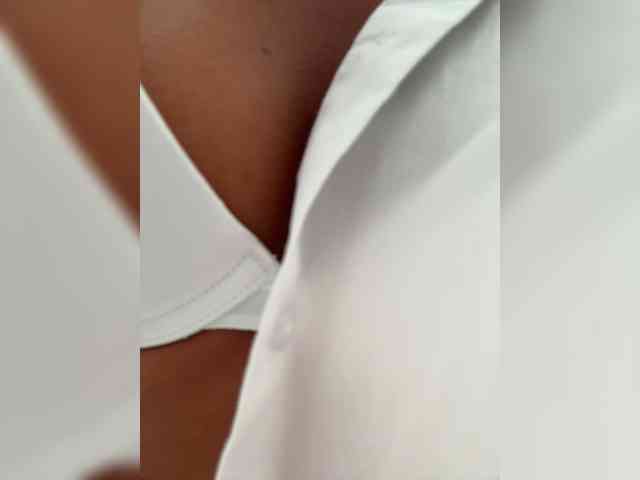 Daria_Desire webcam
