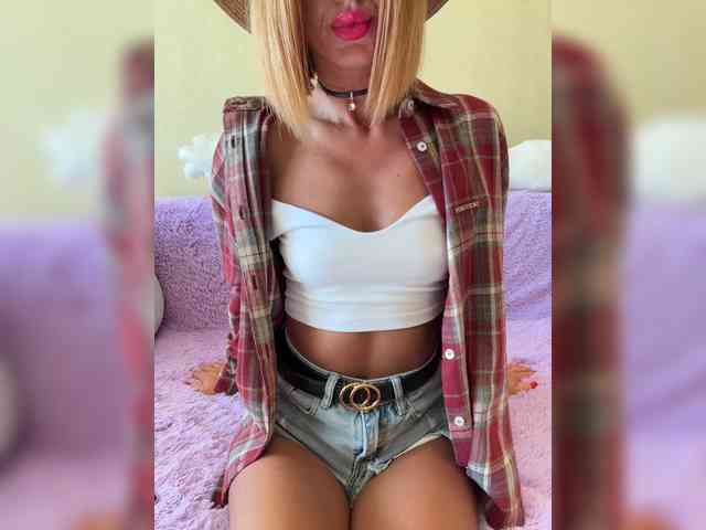Daria_Desire webcam