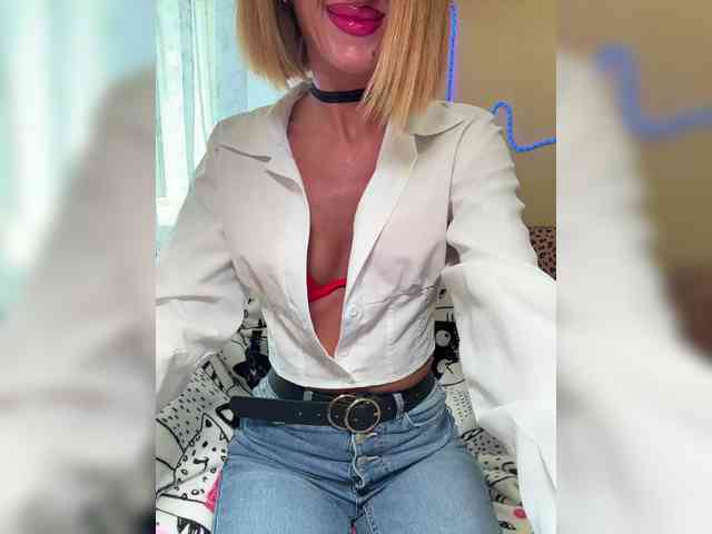 Daria_Desire webcam