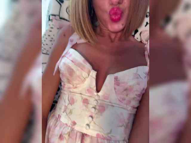 Daria_Desire webcam