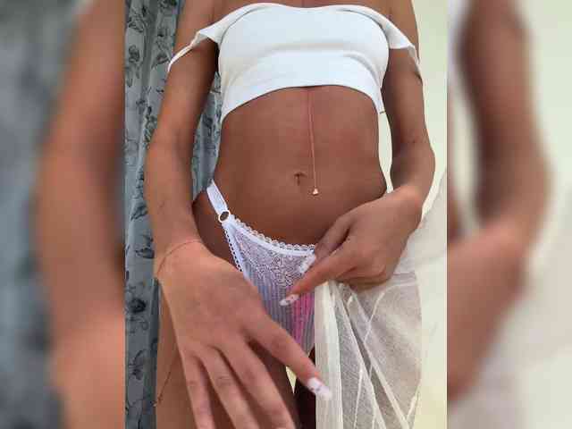 Daria_Desire webcam