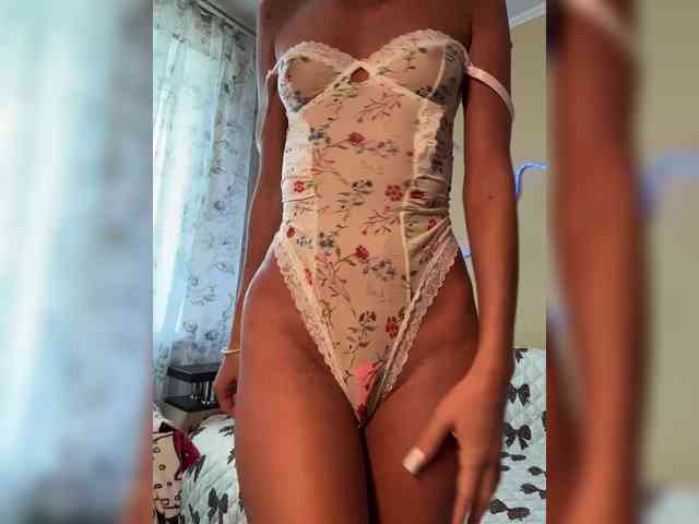 Daria_Desire webcam