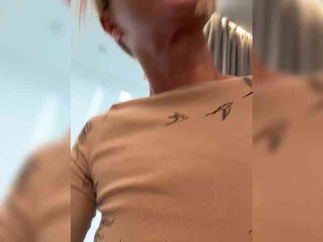 Daria_Desire webcam