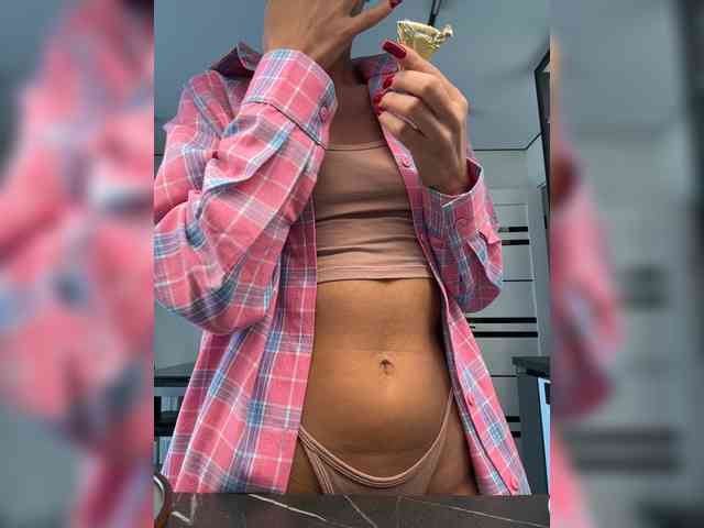 Daria_Desire webcam