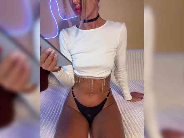 Daria_Desire webcam