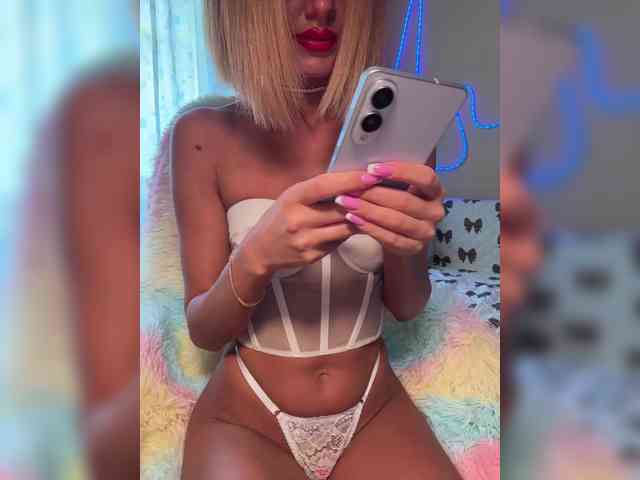 Daria_Desire webcam