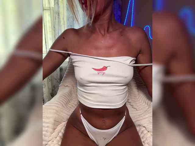 Daria_Desire webcam