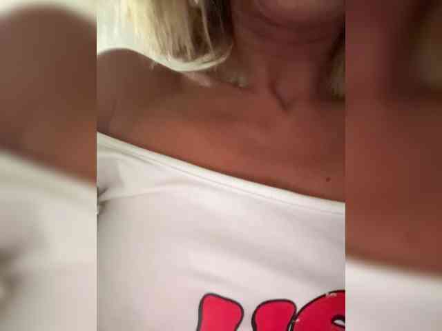 Daria_Desire webcam