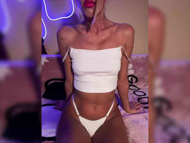 Daria_Desire webcam