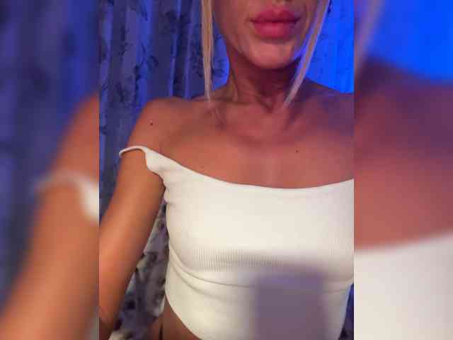 Daria_Desire webcam