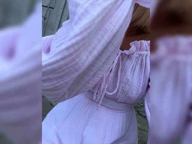 Daria_Desire webcam