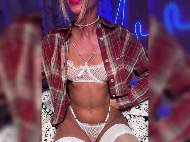 Daria_Desire webcam