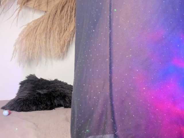 EMMAAA-STOONEE live cam on BongaCams