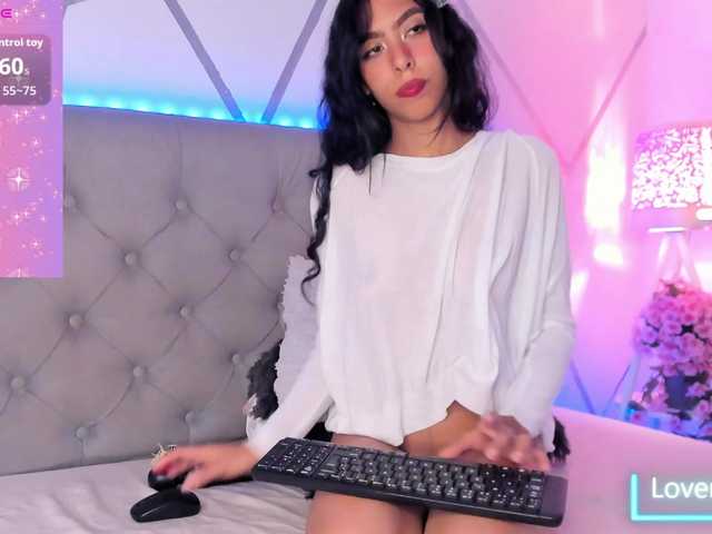EMMAAA-STOONEE live cam on BongaCams