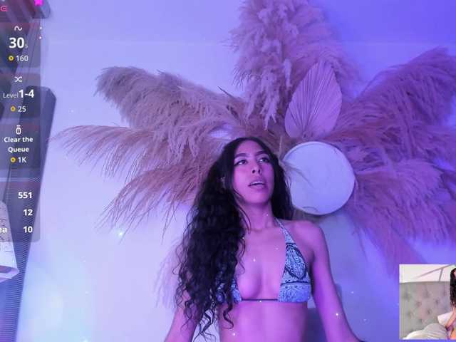 EMMAAA-STOONEE live cam on BongaCams